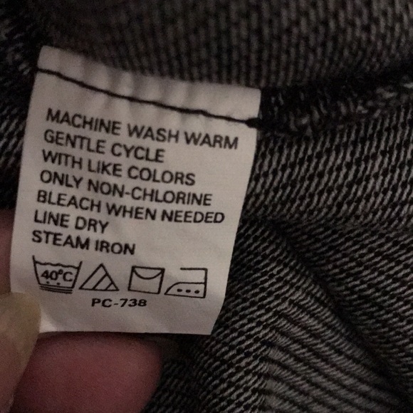 IZOD double mercerized medium black grey and white polo 💕 - Picture 4 of 4